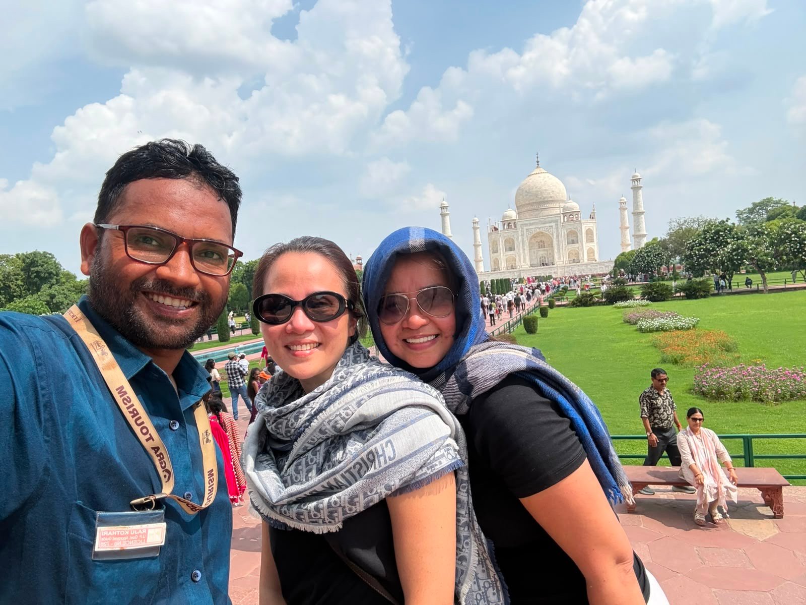 Taj Mahal Sunrise Tour From Delhi by Car