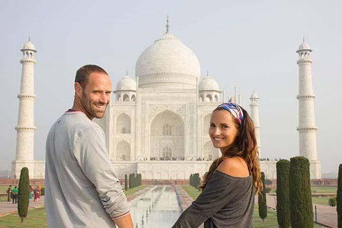 Taj Mahal Sunrise Tour From Delhi by Car